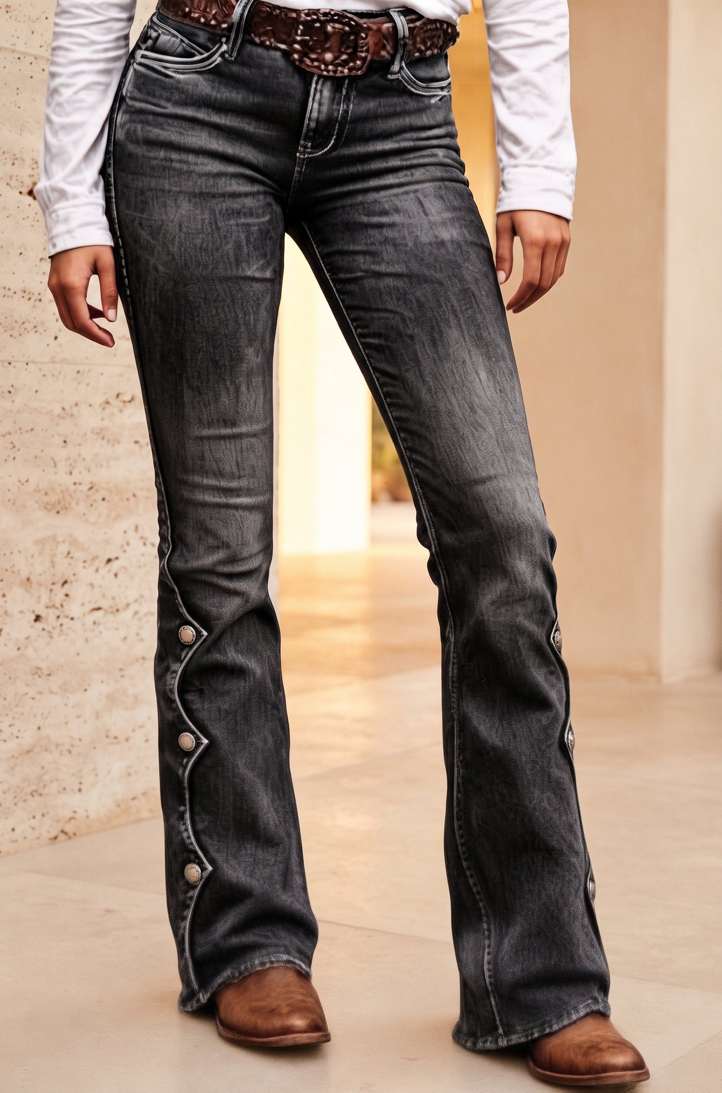 Alicia - pantalón vaquero con tachuelas
